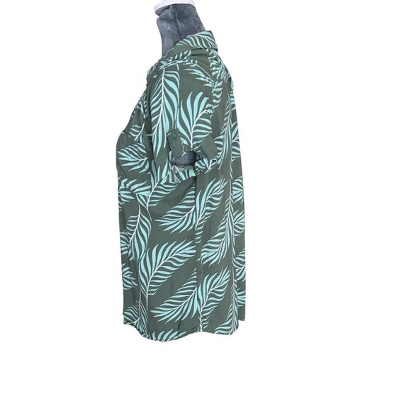 Croft & Barrow Green & White Tropical Leaf Print Shirt Size M - Picture 2 of 5